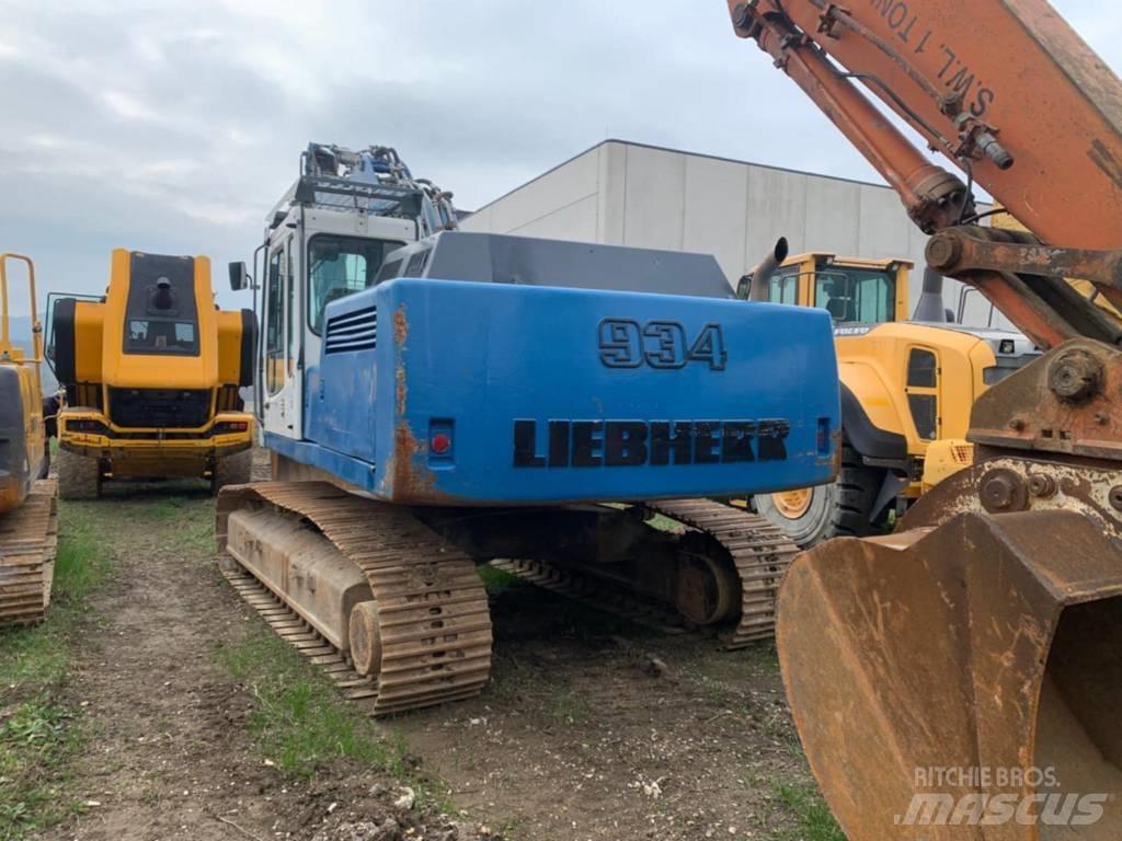 Liebherr R934BHD حفارات زحافة