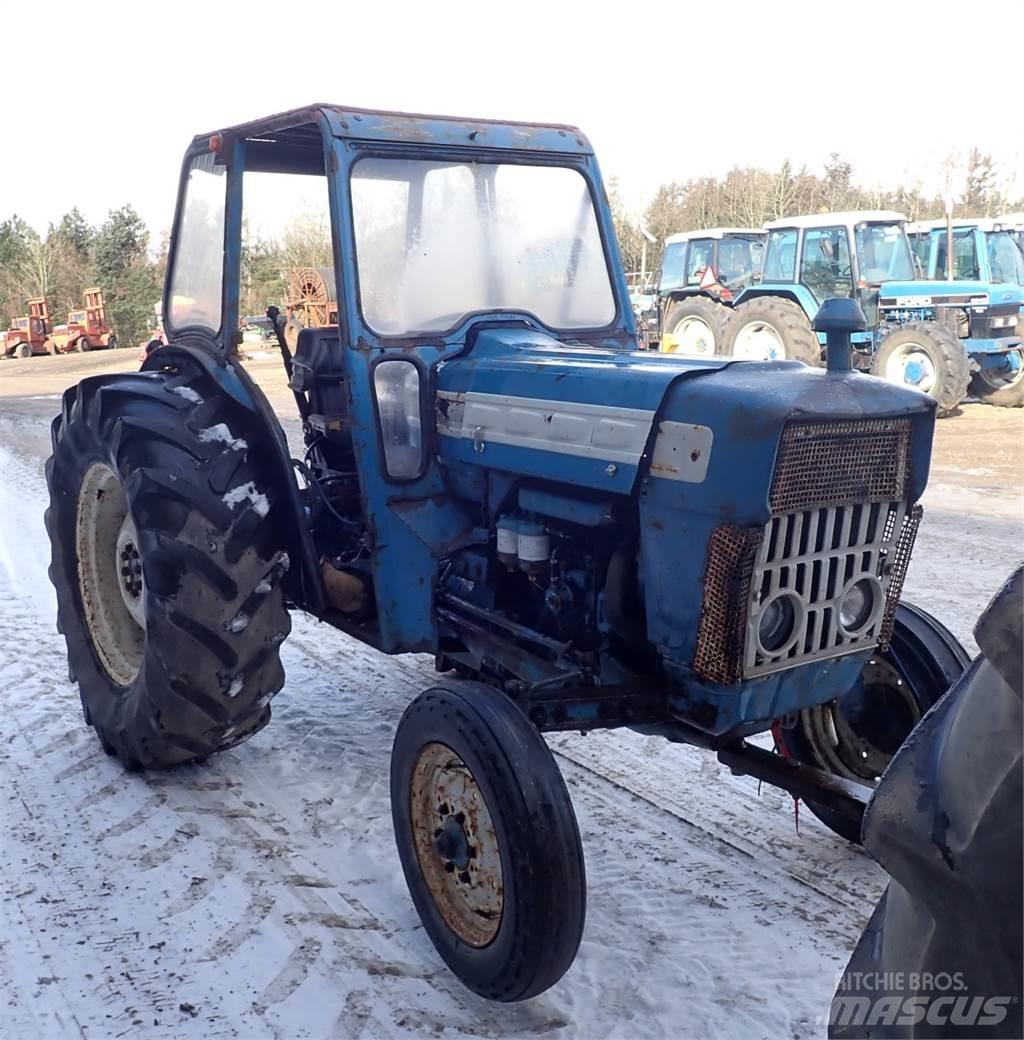 Ford 3000 الجرارات