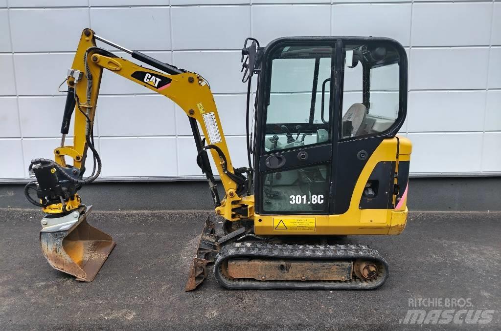 CAT 301.8 C حفارات صغيرة أقل من 7 طن (حفارات صغيرة)