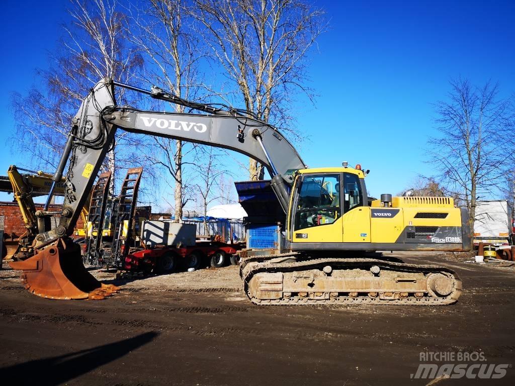 Volvo EC 300 D L حفارات زحافة