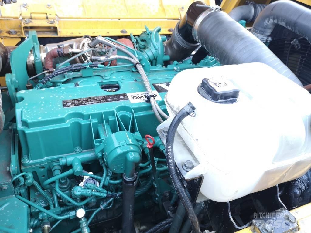 Volvo EC 300 D L حفارات زحافة