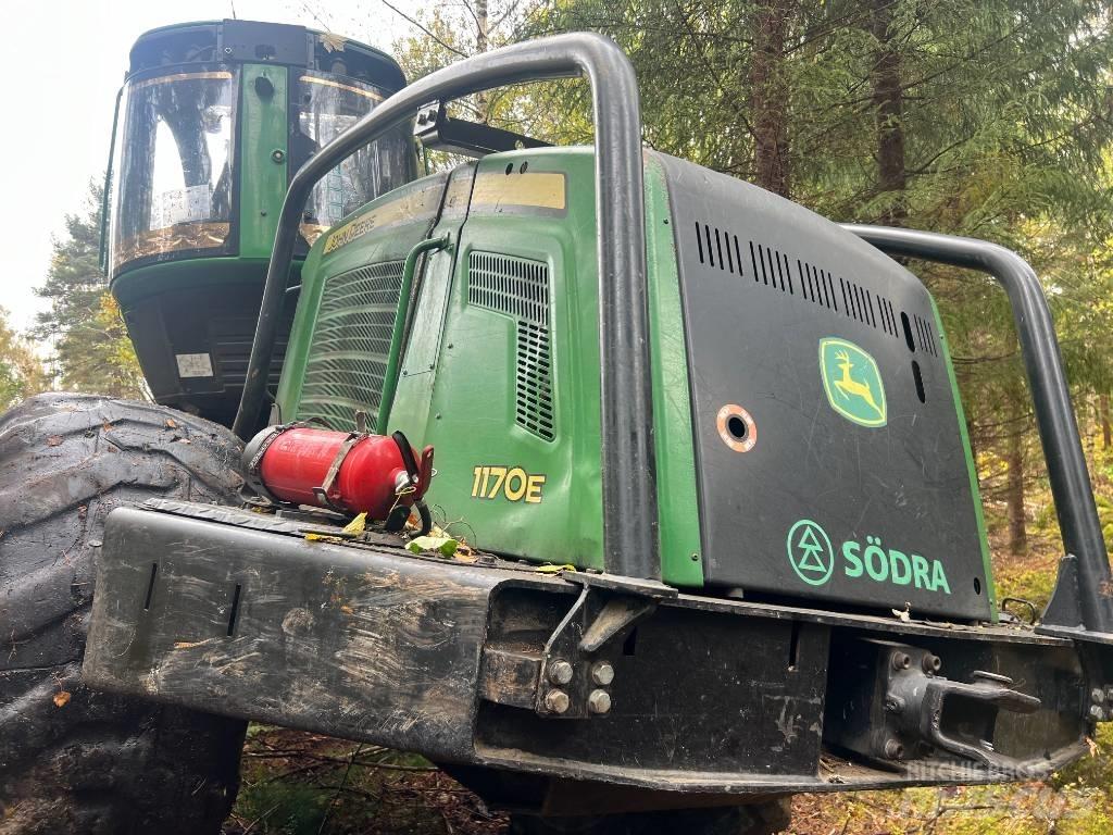 John Deere 1170 E حصادات