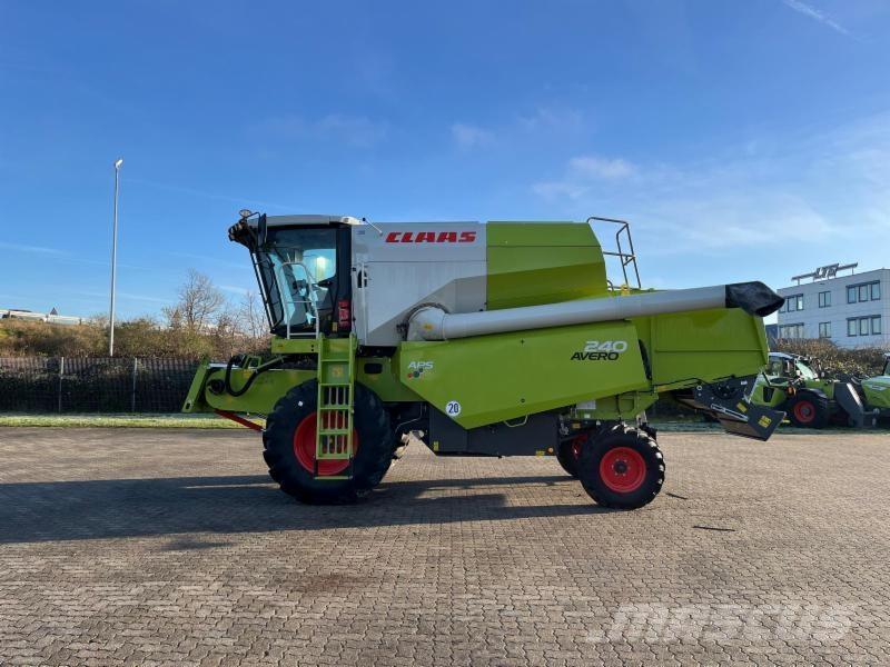 CLAAS AVERO 240 حصادات