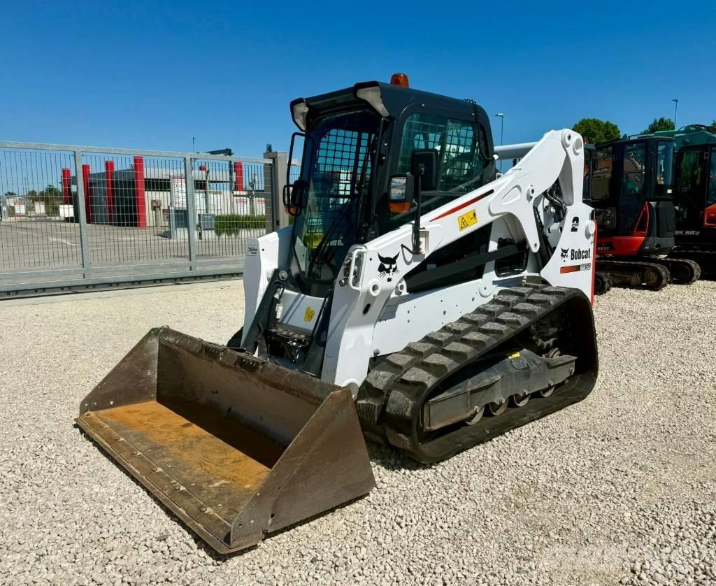 Bobcat T 650 لوادر انزلاقية التوجيه