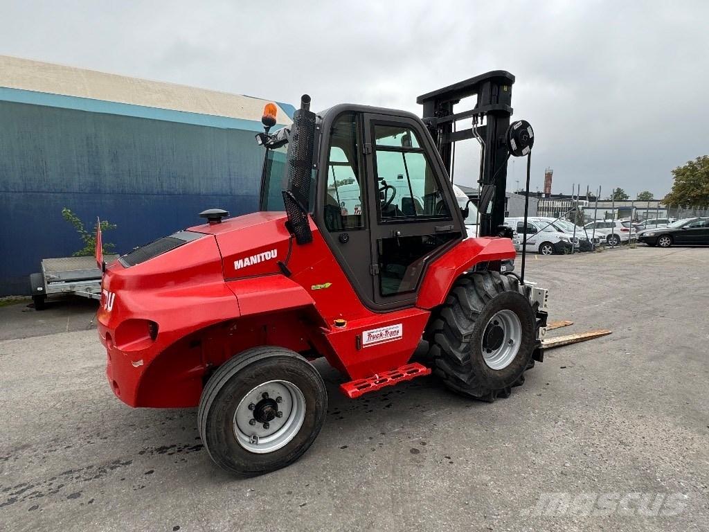 Manitou M40-2 شاحنات الديزل