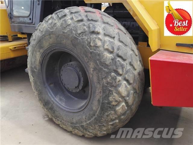 Dynapac CA 30 D مداحل أحادية الأسطوانة