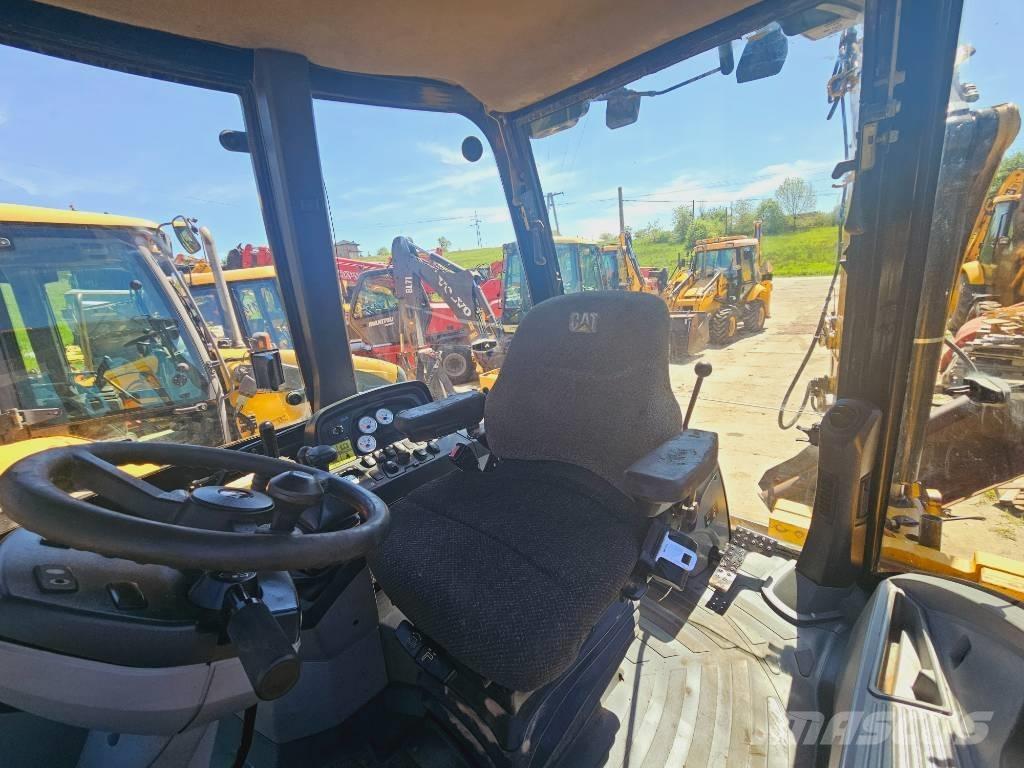 CAT 428 E لوادر ذات جرافات عكسية