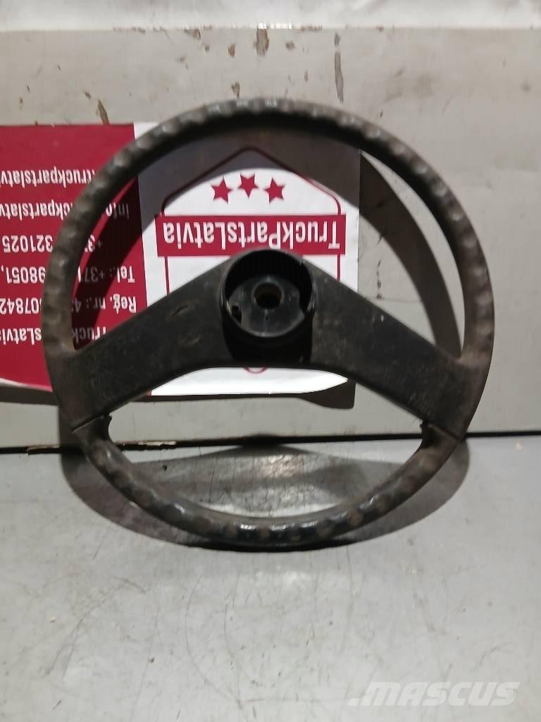 MAN TGS   81464306008 كابينة والداخلية