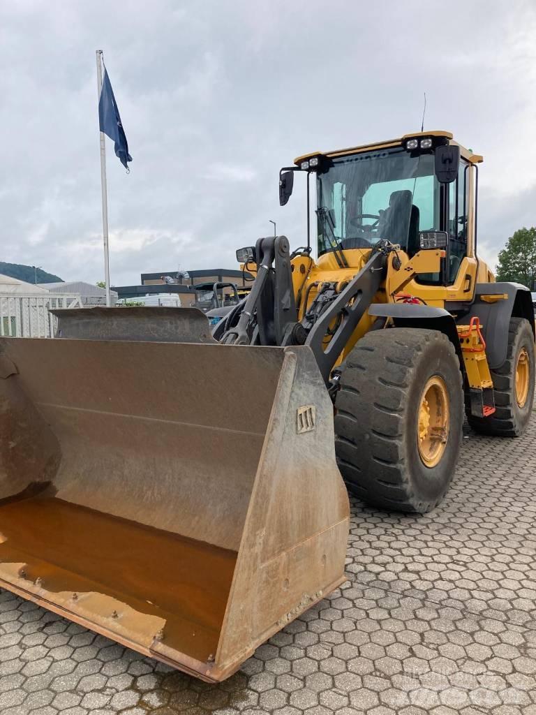Volvo L 70 H لوادر بعجل