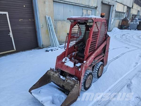 Bobcat 463 لوادر انزلاقية التوجيه
