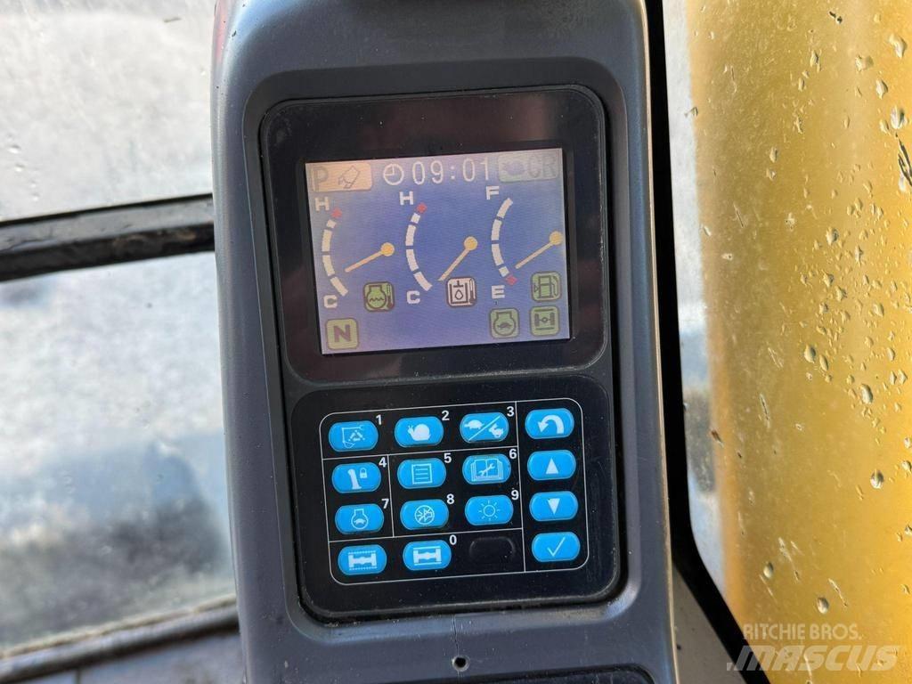 Komatsu PW 160-7 حفارات بعجل