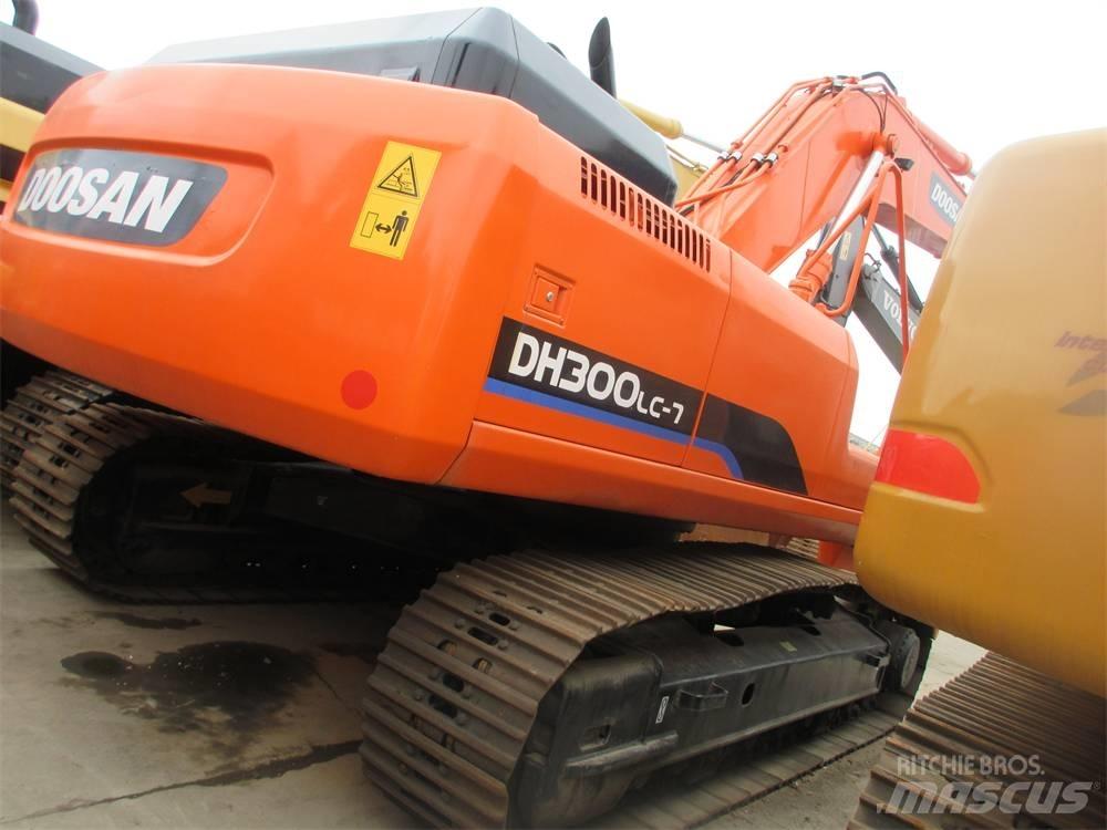 Doosan DH 300 LC-7 حفارات زحافة