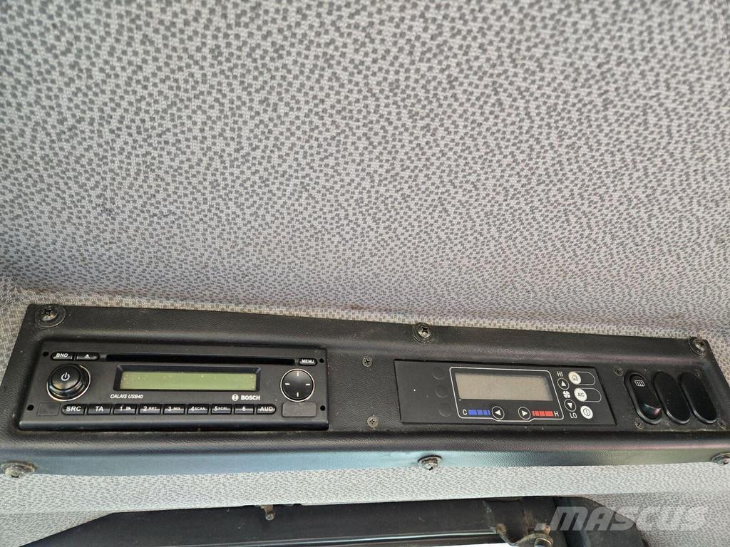 Komatsu WA200PZ-6 لوادر بعجل