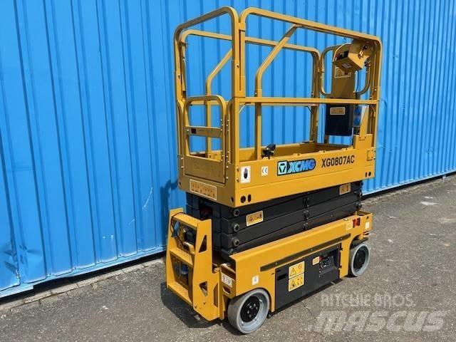 XCMG XG 0807 AC رافعات مقصية الشكل