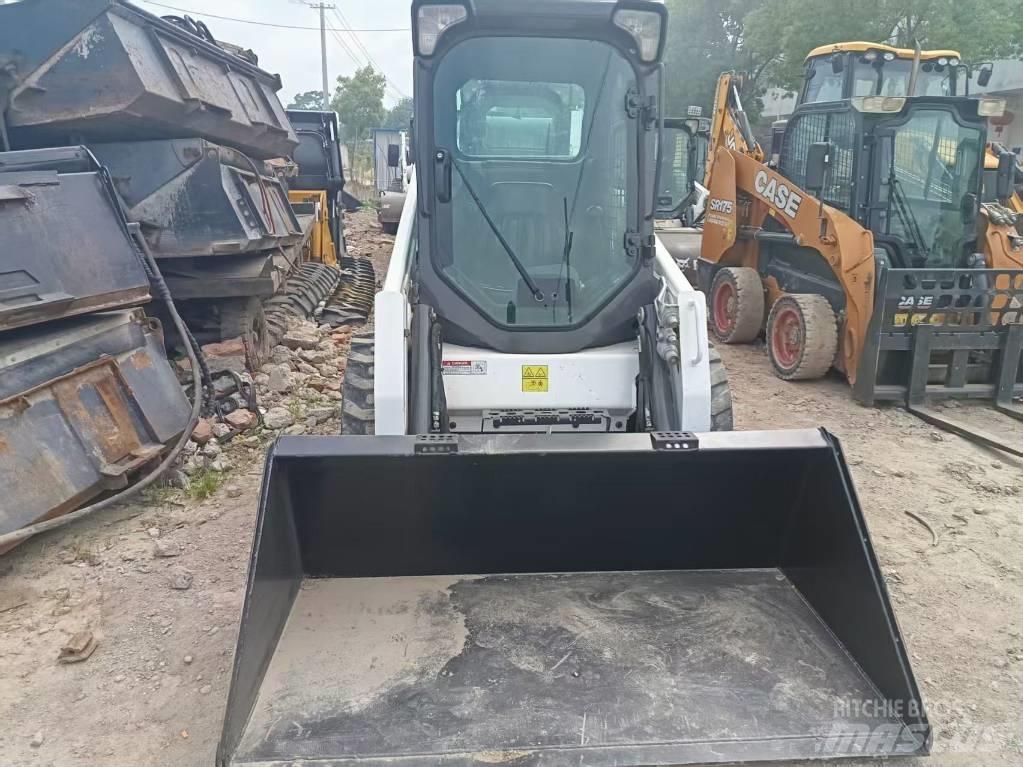 Bobcat S 450 لوادر انزلاقية التوجيه