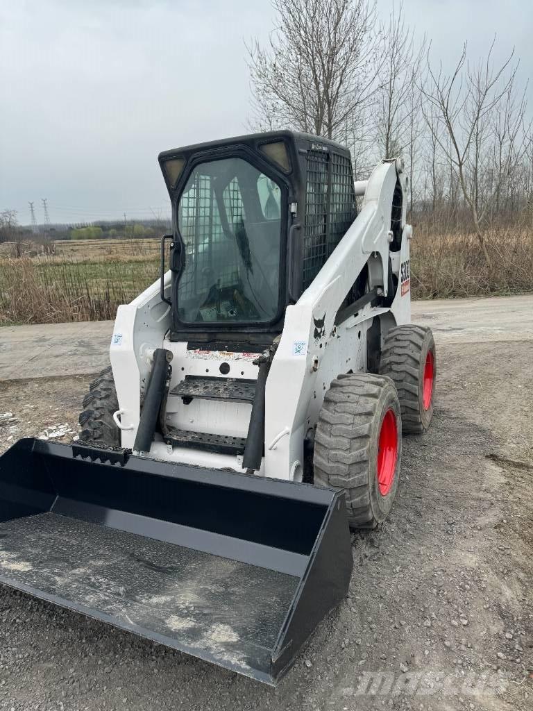 Bobcat S 300 لوادر انزلاقية التوجيه