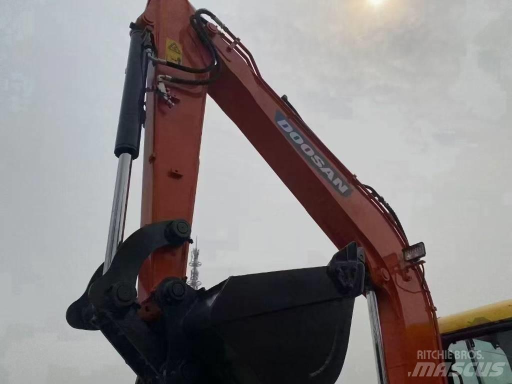 Doosan DX 60 حفارات زحافة