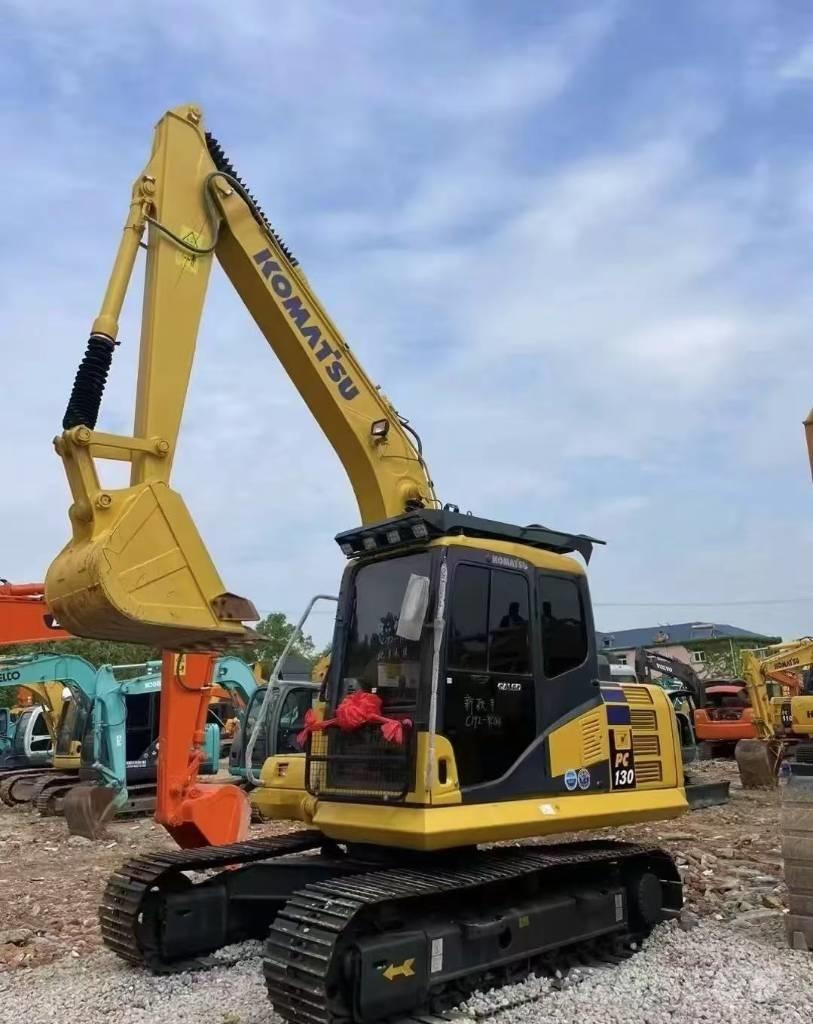 Komatsu PC 130 حفارات زحافة