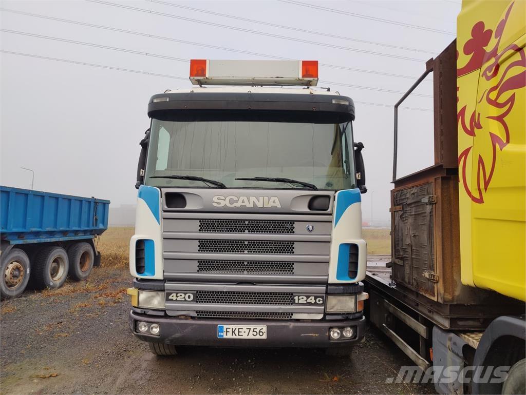 Scania G124 شاحنات الرافعات