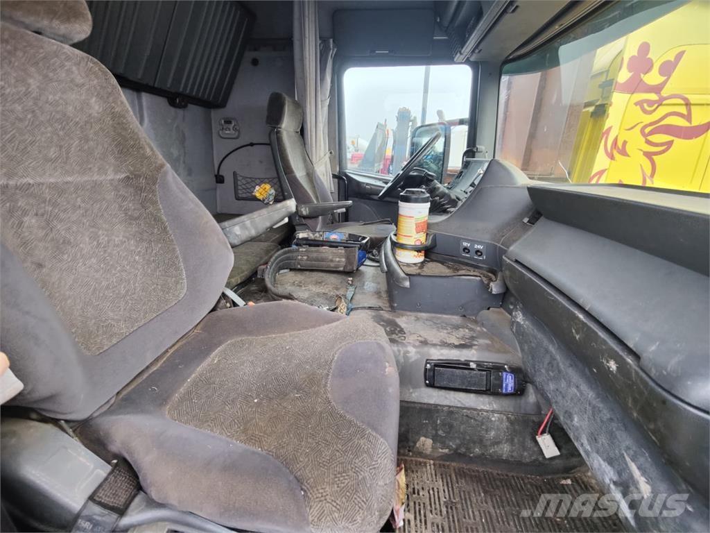 Scania G124 شاحنات الرافعات