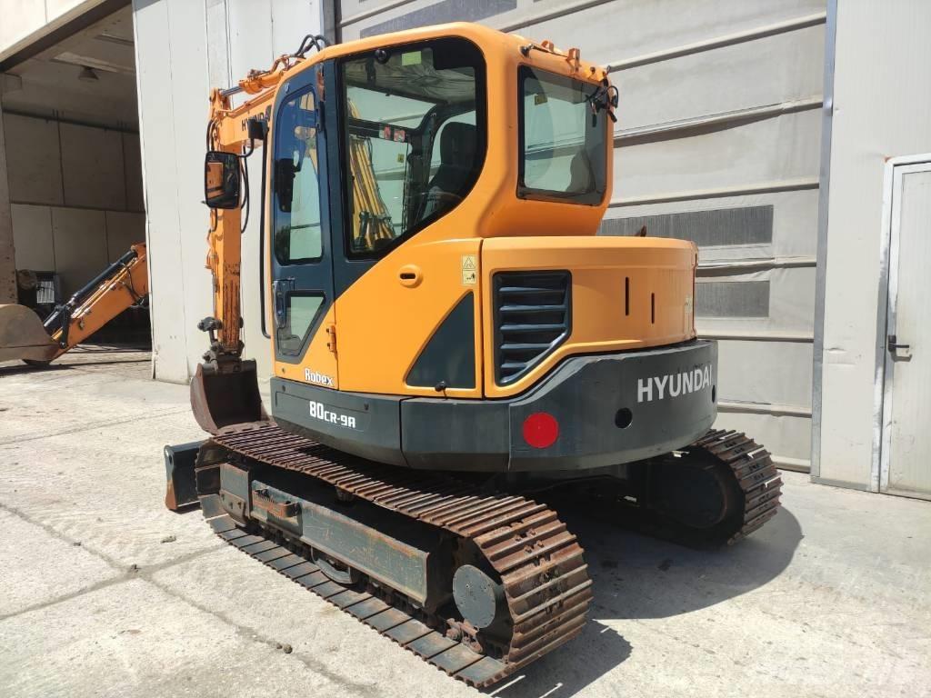 Hyundai R80CR-9A حفارات وسط 7 طن - 12 طن