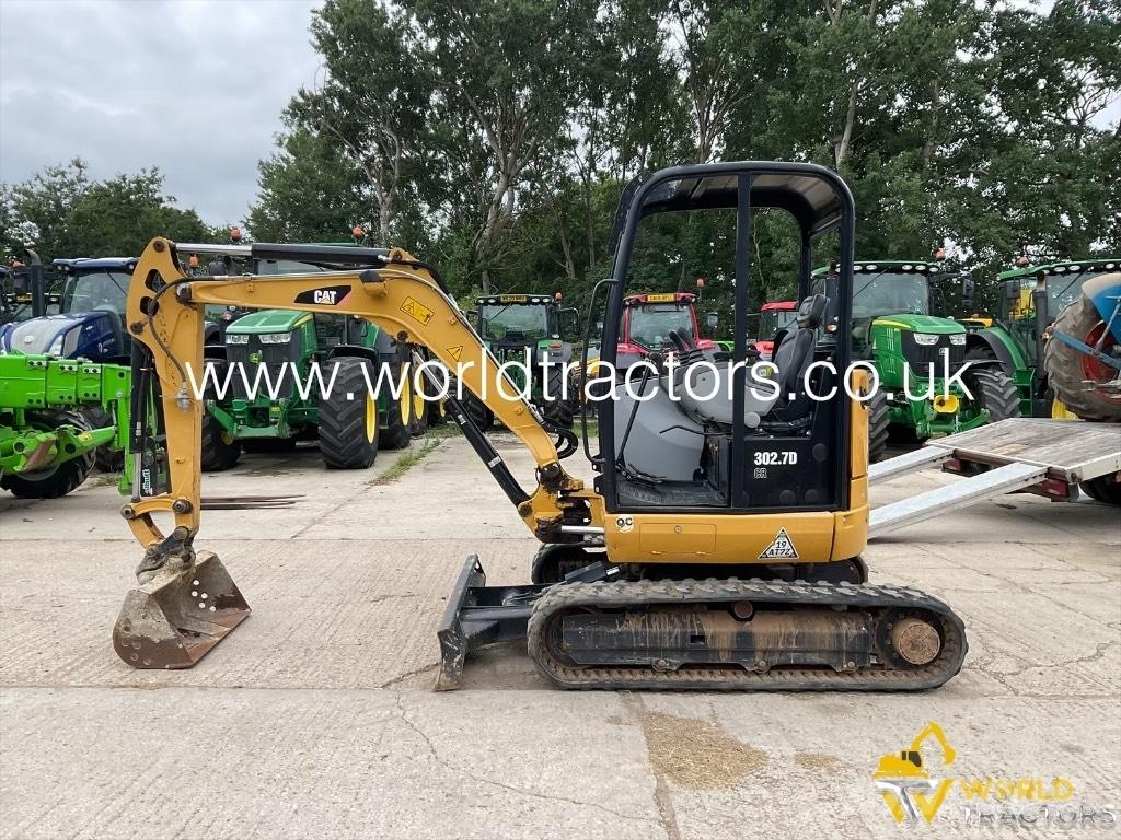 CAT 302.7 D CR حفارات صغيرة أقل من 7 طن (حفارات صغيرة)