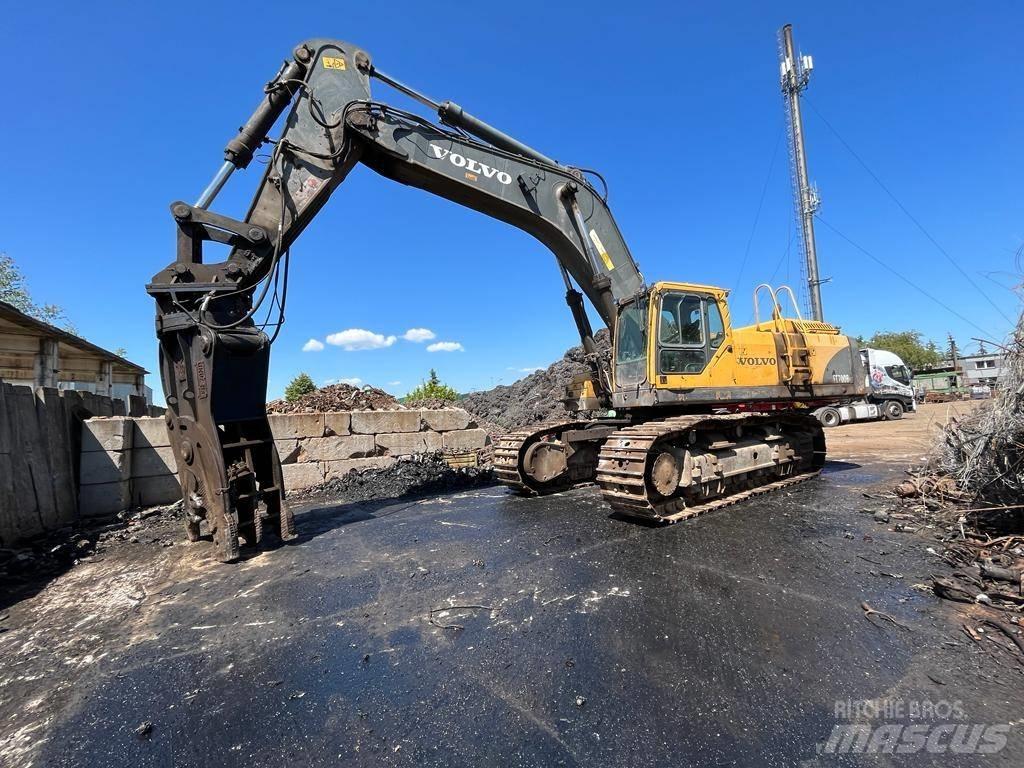 Volvo EC 700 B LC حفارات زحافة