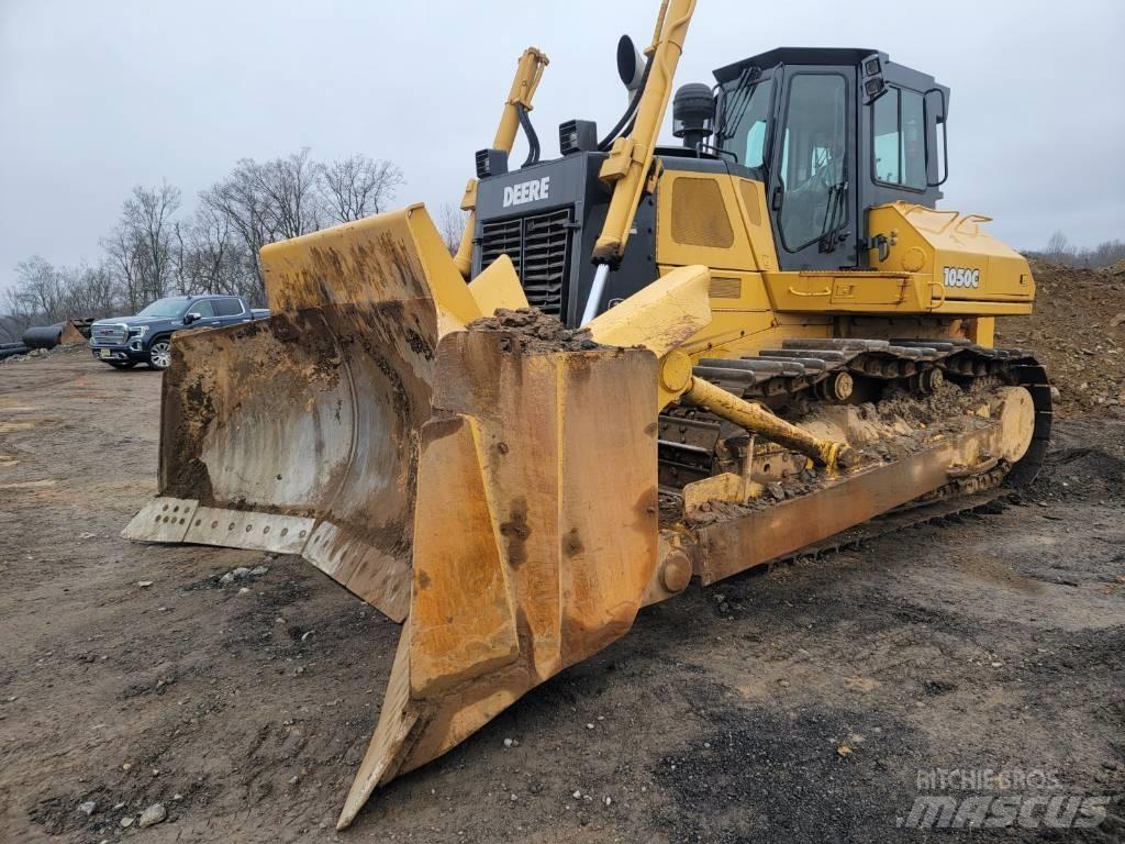 John Deere 1050 C بلدوزرات مجنزرة