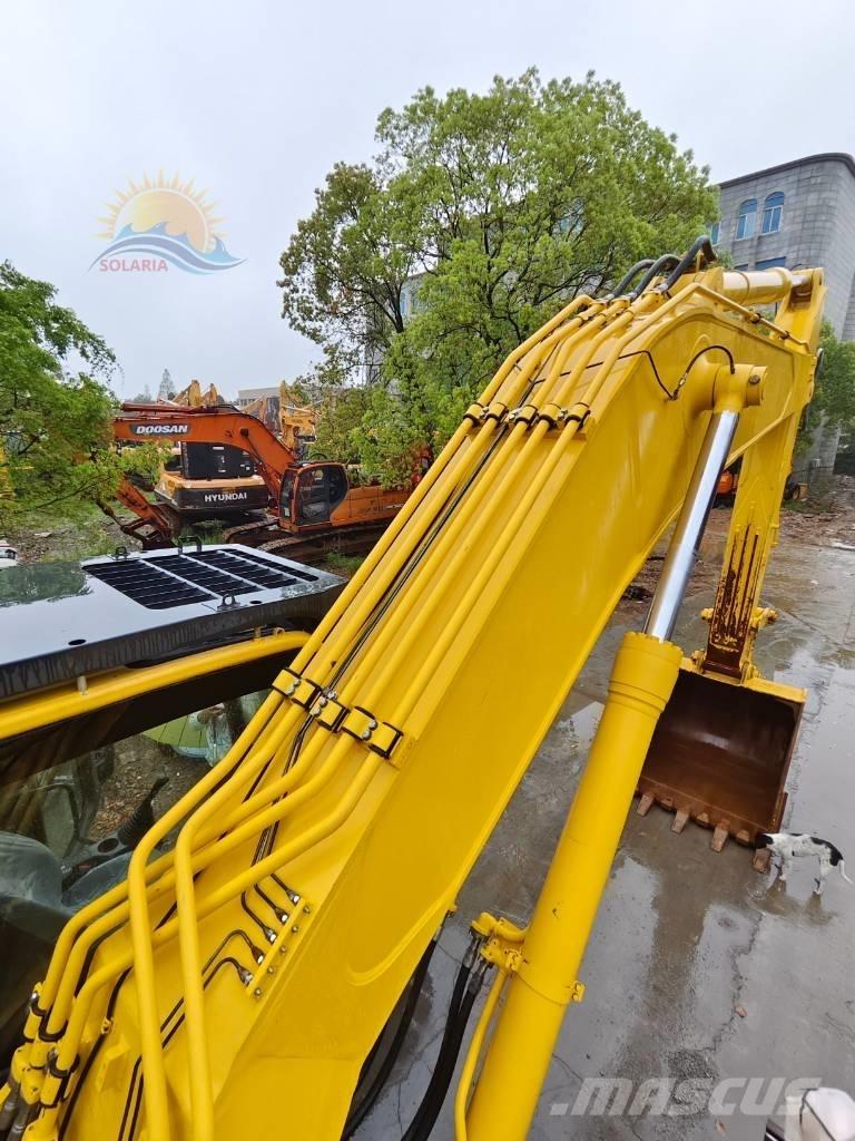 Komatsu PC 400 LC-8 حفارات زحافة