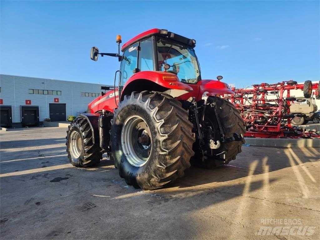 Case IH Magnum 340 الجرارات