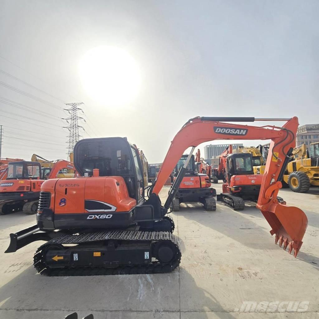 Doosan DX 60 حفارات صغيرة أقل من 7 طن (حفارات صغيرة)