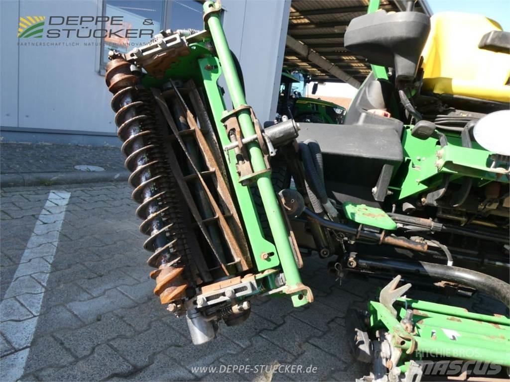 John Deere 8700 جزازات