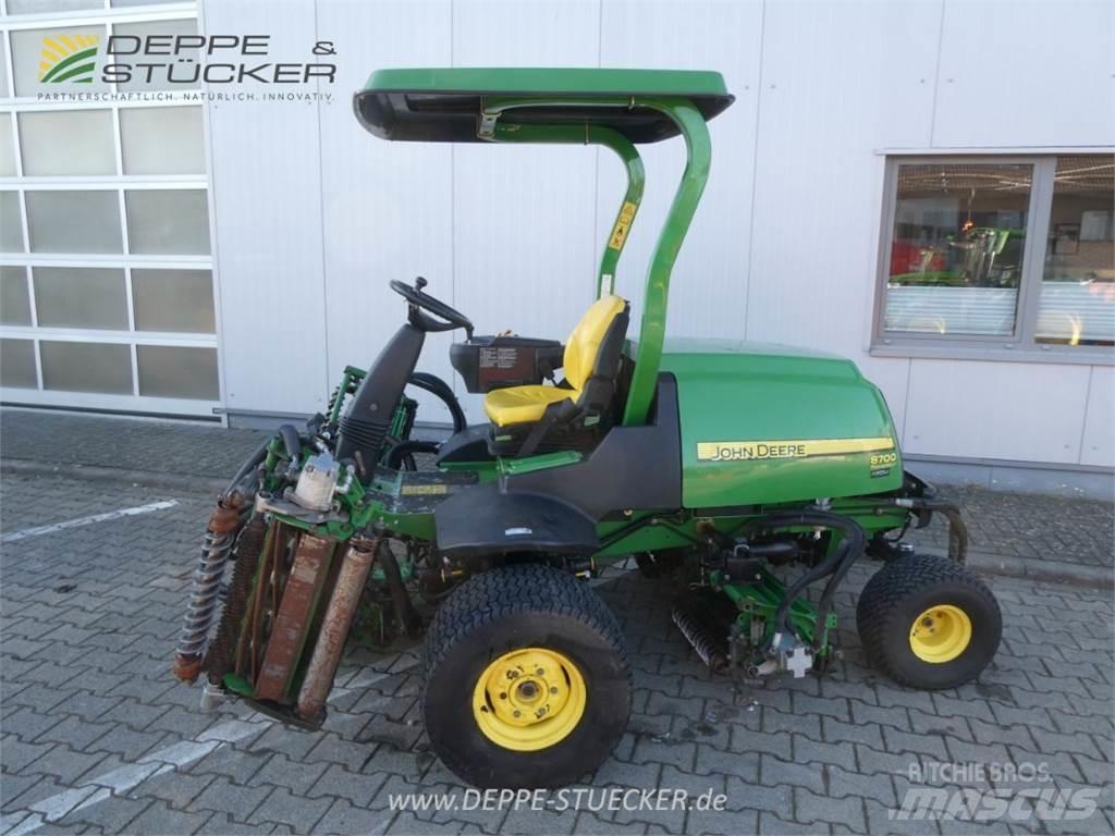 John Deere 8700 جزازات