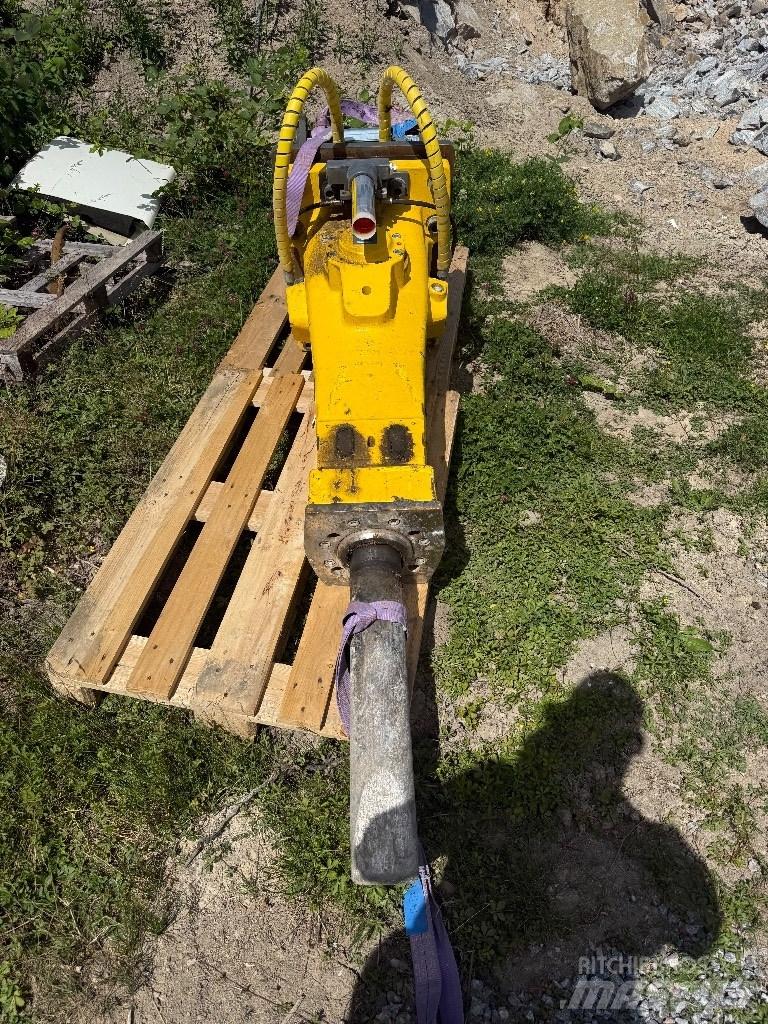 Epiroc SB 1102 مطارق / كسارات