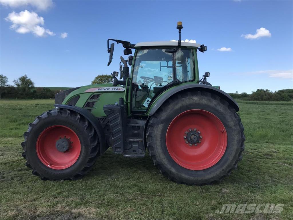 Fendt 724 Vario الجرارات