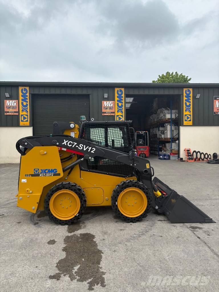 XCMG XC7-SV12 لوادر انزلاقية التوجيه