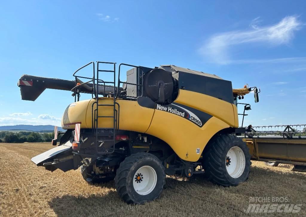 New Holland CR 960 حصادات
