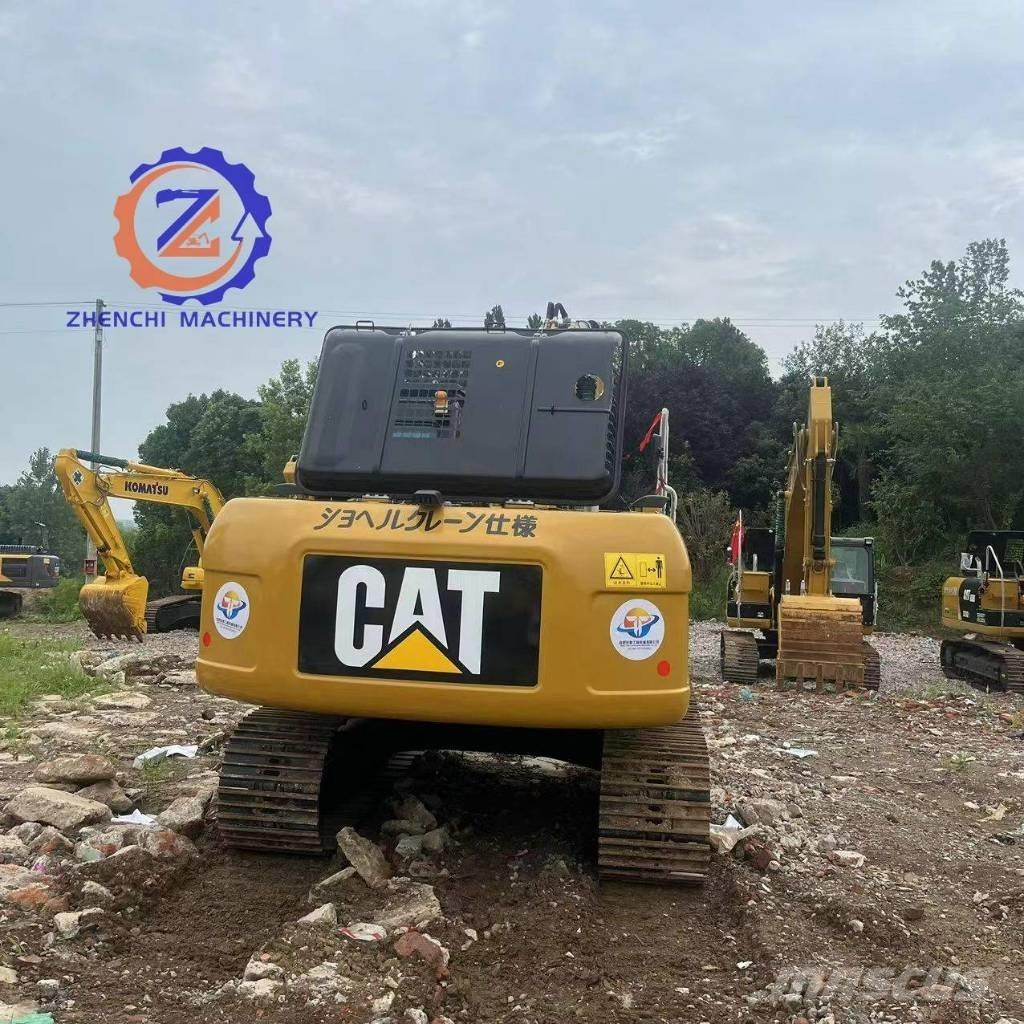 CAT 320 D2 حفارات زحافة