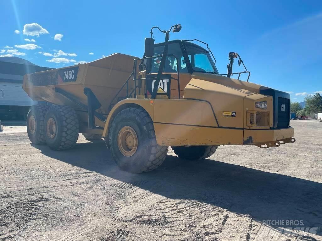 CAT 745 C ساحبات مفصلية