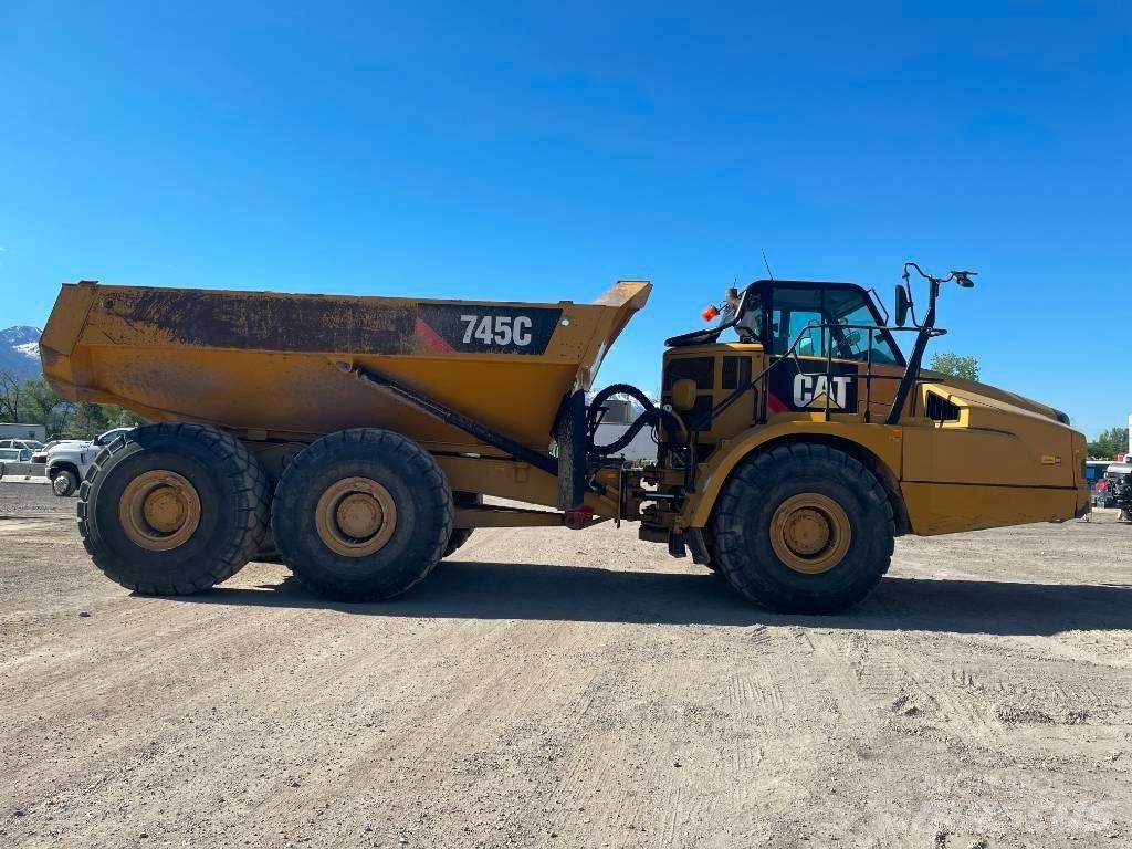 CAT 745 C ساحبات مفصلية