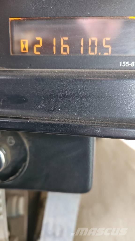 CAT 962 G لوادر بعجل