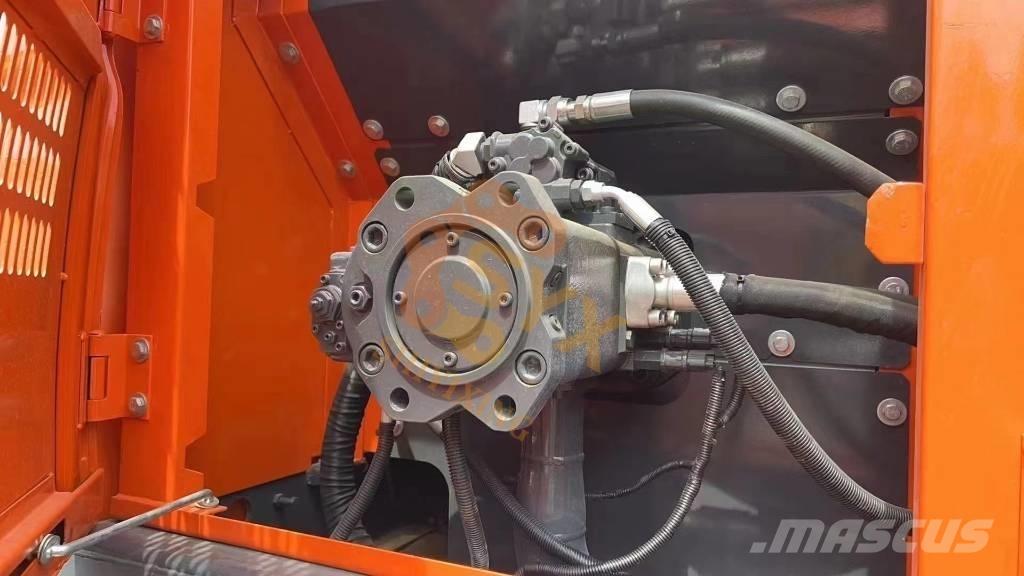 Doosan DX 225 LC حفارات زحافة