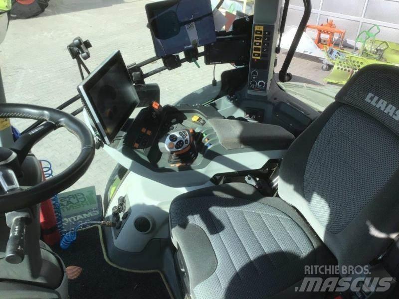 CLAAS AXION 870 الجرارات