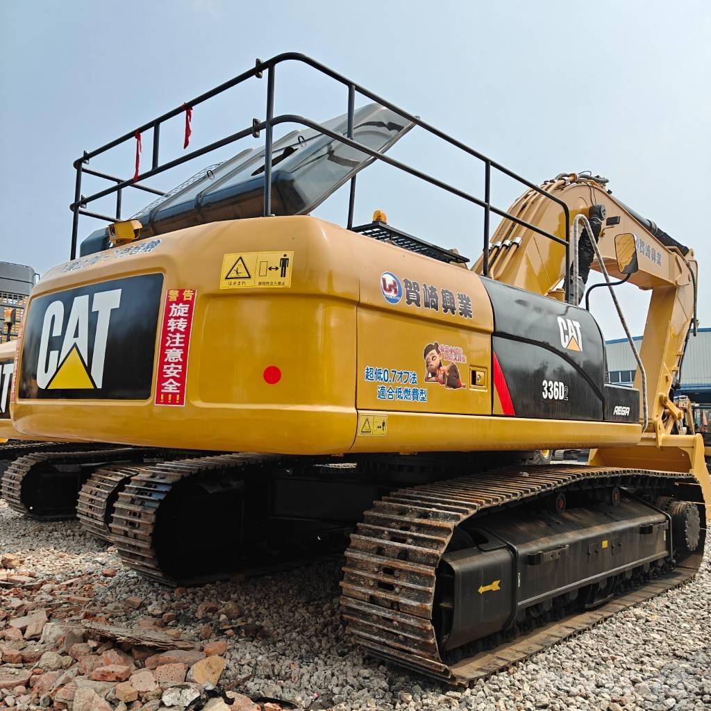 CAT 336D2 حفارات زحافة