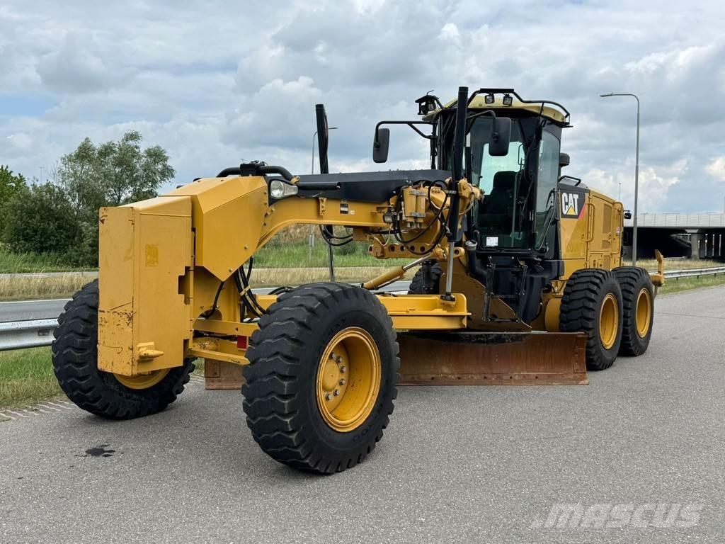 CAT 140M2 معدات تمهيد الطرق