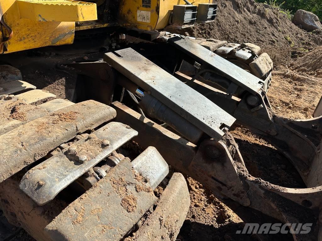 Komatsu PC 138 US-8 حفارات زحافة