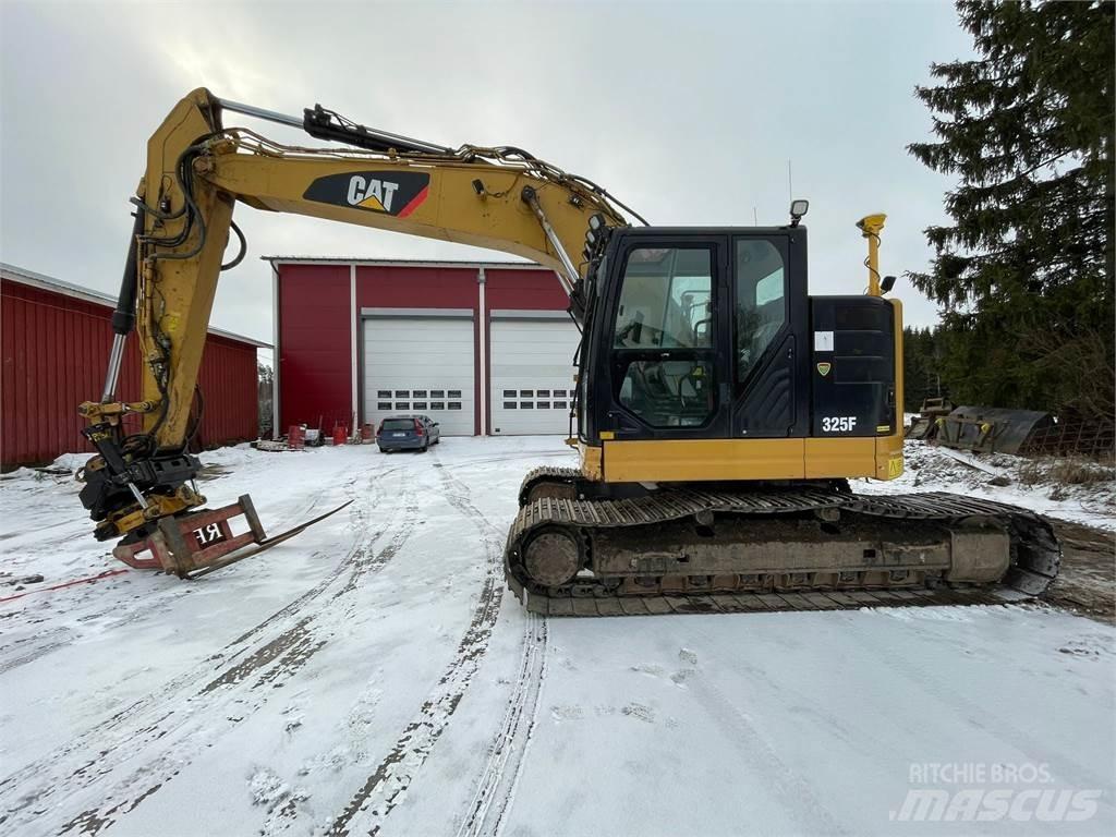 CAT 325 F LCR حفارات زحافة
