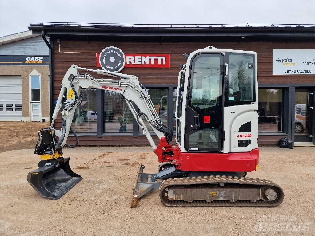 Takeuchi TB 325 R حفارات صغيرة أقل من 7 طن (حفارات صغيرة)