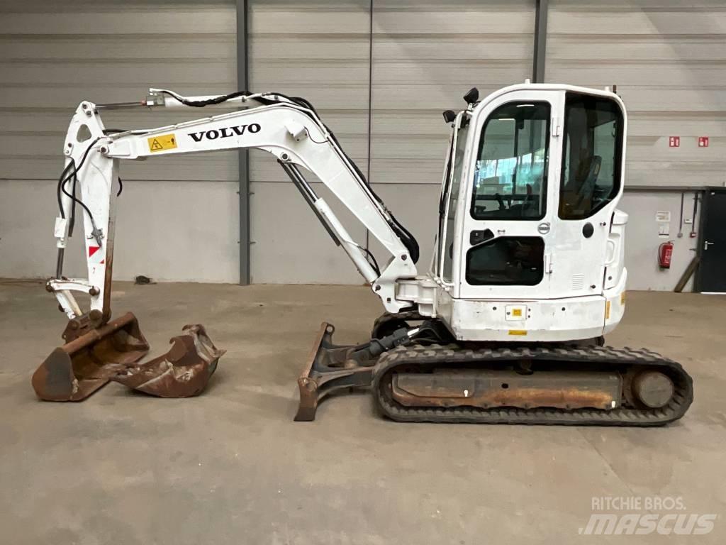 Volvo ECR 58 D حفارات صغيرة أقل من 7 طن (حفارات صغيرة)