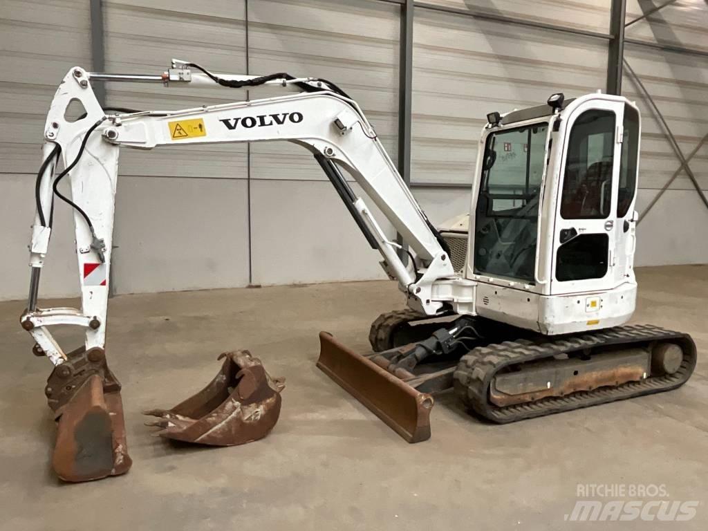 Volvo ECR 58 D حفارات صغيرة أقل من 7 طن (حفارات صغيرة)